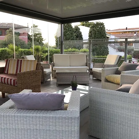 Rosa Hotel 3*